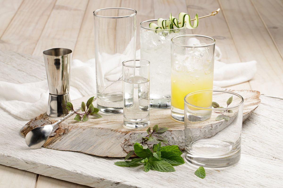 La tradicional copa aguardientera colombiana a tu alcance