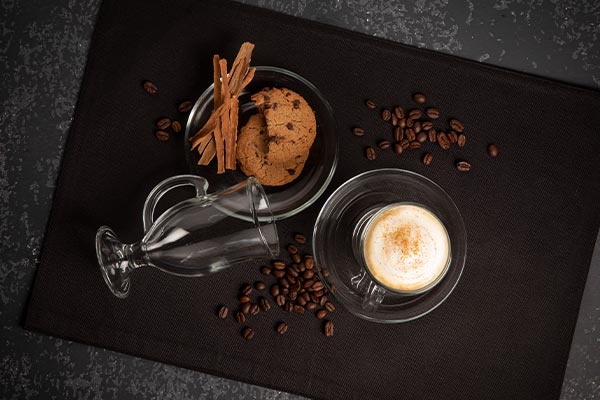 Decoración del café: arte y sabor en un bebida