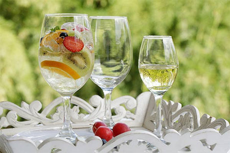 Copas de vidrio al por mayor: experiencias únicas para tus clientes