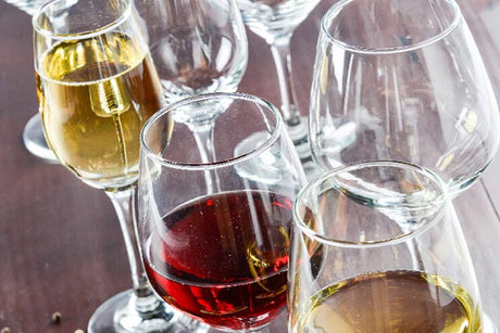 Set de copas para una mesa elegante