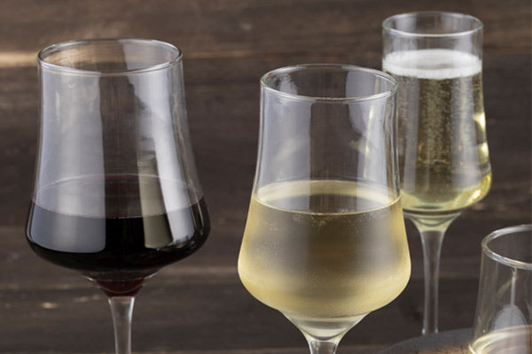 ¿Cómo se toma el vino? Todo lo que debes saber