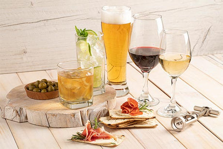 Tipos de vasos y copas de vidrio para bebidas alcohólicas