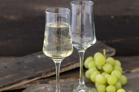 Beber vino antes de dormir, ¿trae beneficios?