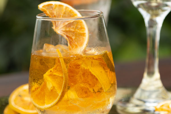 ¿Cómo se toma el Whisky? Vasos y combinaciones