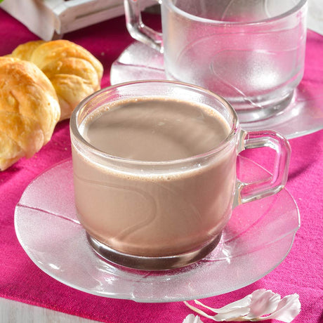 Un pocillo de vidrio con café. Set Nordika 