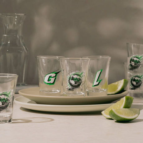 Tres copas de shots formando la palabra Gol en su diseño
