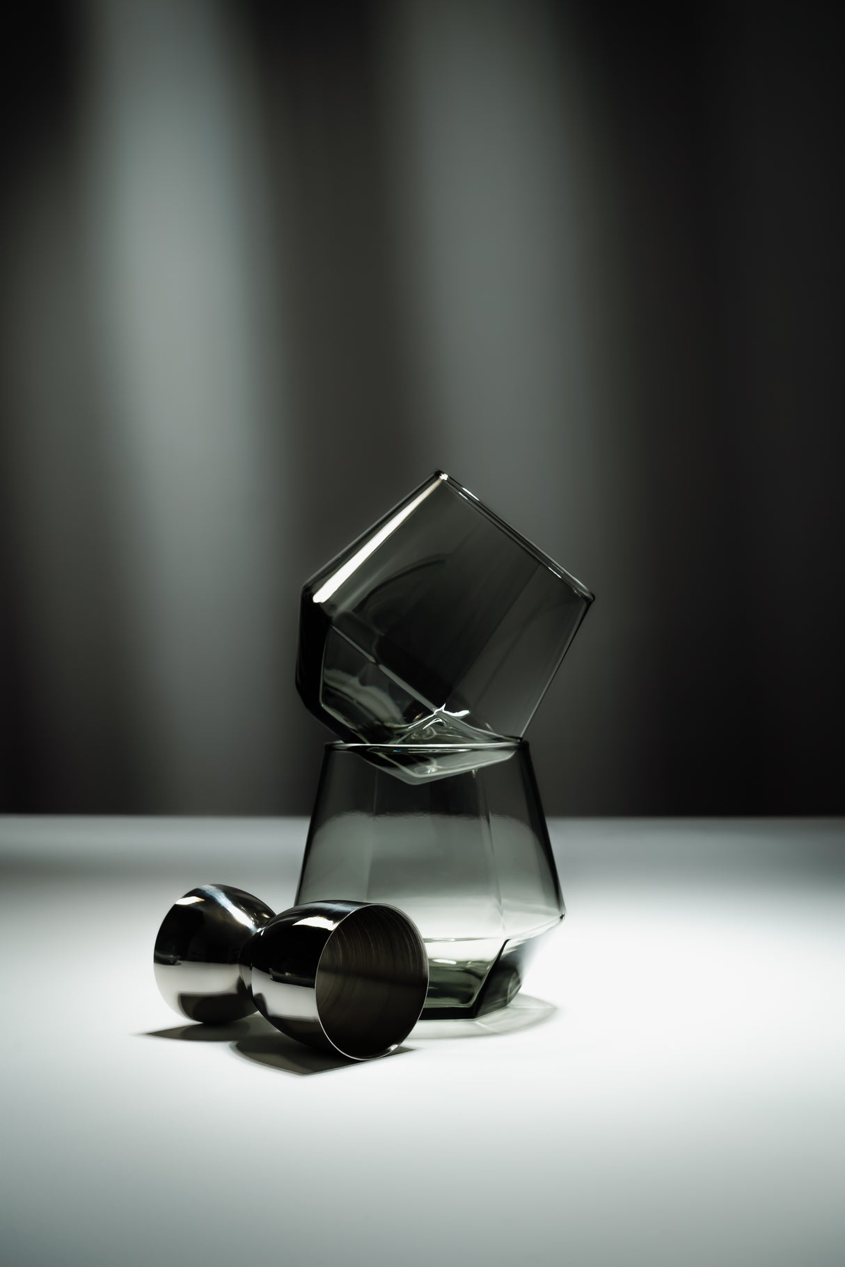Dos vasos de vidrio cortos o rocks diseño rotterdam de la colección elemental